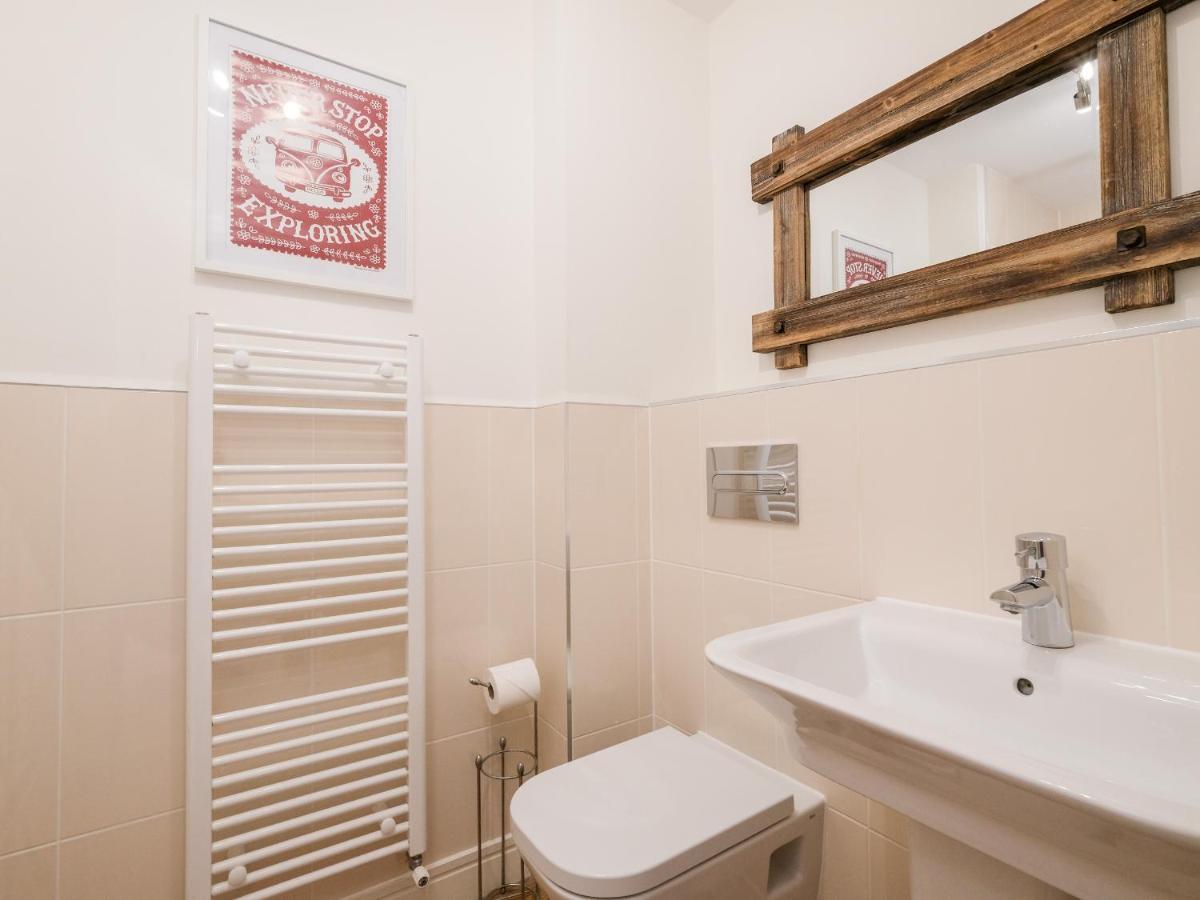 Appartement Stone'S Throw à Charlestown  Extérieur photo